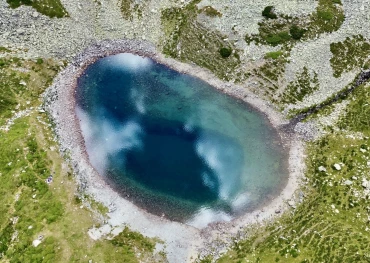 Cabana Voina - Valea Batrana - Jepi - Lacul Iezer (retur)