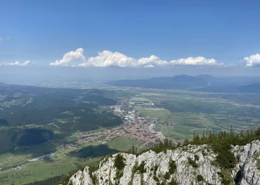 Prapastiile Zarnestilor - Cabana Curmatura - Piatra Mica - Fantana lui Botorog