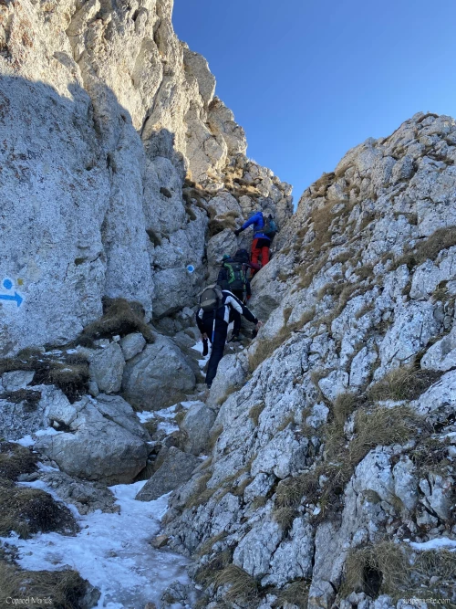 zona lanturi piatra mica